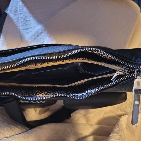 Conceal Weapon Hobo Handbag - Picture 5 of 7